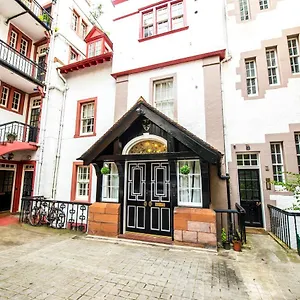  Apartment Famous House, 1 Minute From Castle United Kingdom